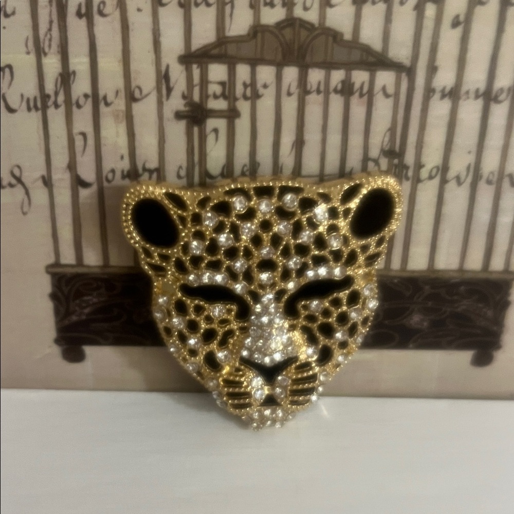 Gold Leopard Face Brooch with Black Accents